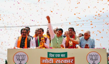 मुख्यमंत्री डॉ. मोहन यादव का जबलपुर के शहीद स्मारक से कलेक्ट्रेट कार्यालय तक रोड शो