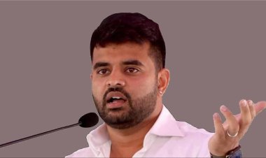 'मैं 31 मई को SIT के सामने आऊंगा', 26 अप्रैल के बाद पहली बार दिखा प्रज्वल रेवन्ना, जानें वीडियो मैसेज में क्या कहा