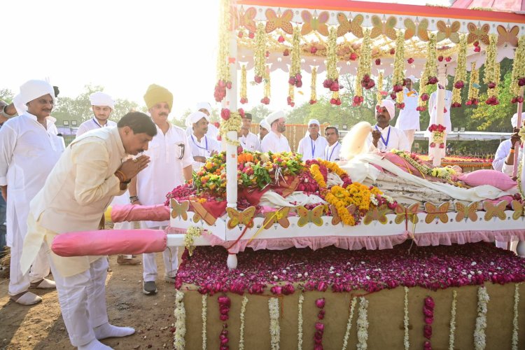 मुख्यमंत्री डॉ. मोहन यादव ने श्रद्धेय राजमाता माधवी राजे सिंधिया जी की पार्थिव देह के दर्शन कर उनके चरणों में श्रद्धा सुमन अर्पित किए