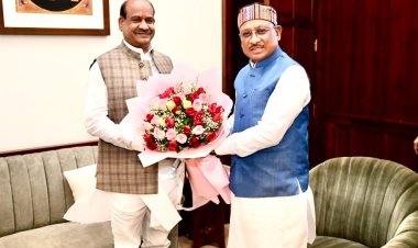 मुख्यमंत्री श्री विष्णुदेव साय ने लोक सभा अध्यक्ष श्री ओम बिड़ला से नई दिल्ली में महत्वपूर्ण मुलाक़ात