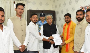 रायपुर : राज्यपाल श्री हरिचंदन से अखिल भारतीय विद्यार्थी परिषद के सदस्यों ने की सौजन्य भेंट