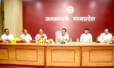 सेवा काल के अनुभवों का लाभ समाज को दें : जनसम्पर्क आयुक्त श्री खाड़े