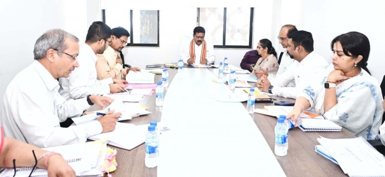 रायपुर : छत्तीसगढ़ में महिलाओं की सुरक्षा के लिए खुलेंगे महिला पिंक थाने : उप मुख्यमंत्री श्री विजय शर्मा