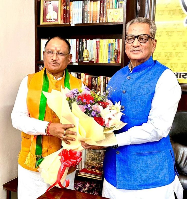 रायपुर : मुख्यमंत्री श्री विष्णुदेव साय ने सिक्किम के नव नियुक्त राज्यपाल श्री ओमप्रकाश माथुर को नई दिल्ली में दी बधाई