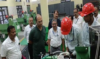 सचिव कौशल विकास श्री राजेन्द्रन ने औद्योगिक प्रशिक्षण संस्थान सागर का किया निरीक्षण