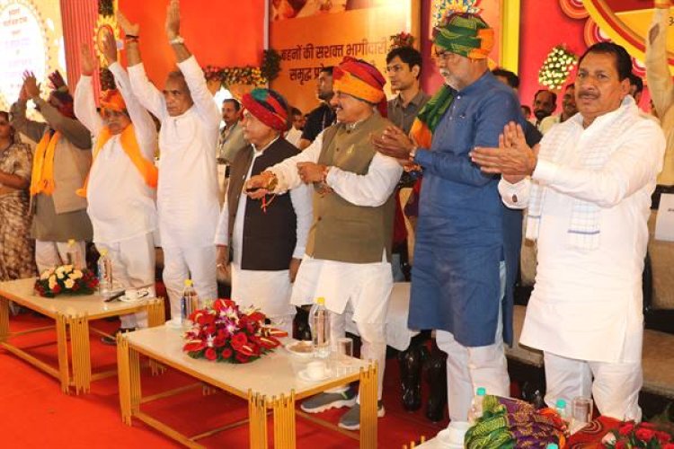 मुख्यमंत्री डॉ.यादव ने एक करोड़ 29 लाख लाड़ली बहनों के खाते में अंतरित किये 1897 करोड़ रूपये