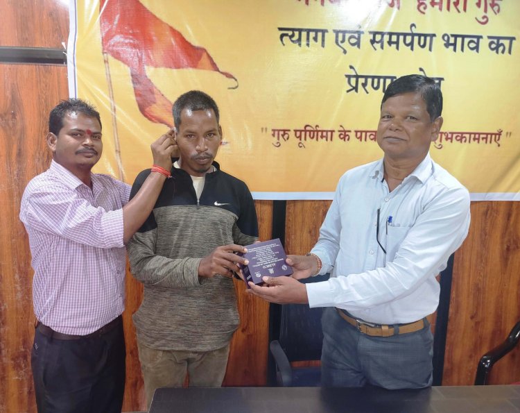 रायपुर : मुख्यमंत्री कैंप कार्यालय में आज फिर जरूरतमंदों को प्रदाय किया गया श्रवण यंत्र