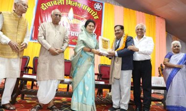 दीपावली पर्व का सांस्कृतिक के साथ आर्थिक महत्व भी है