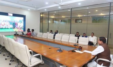 कर्म में विश्वास रखते हुए निरंतर जनता की सेवा करने वाले जनप्रतिनिधि सदैव याद रखे जाते हैं - मुख्यमंत्री डॉ. यादव