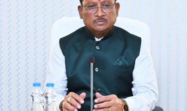 रायपुर : नए साल के पहले दिन ही सचिवों और विभागाध्यक्षों की बैठक में मुख्यमंत्री ने दिया शासकीय कामकाज में कसावट लाने का मंत्र