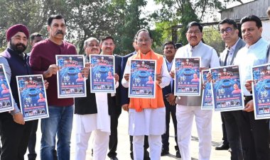 रायपुर : मुख्यमंत्री श्री विष्णु देव साय ने ऑटोएक्सपो 2025 के पोस्टर का किया विमोचन