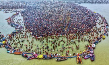 MahaKumbh: यह भूले भटकों का शिविर... 79 साल में भोपू से एआई का सफर; बिछड़े लोगों को मिलाती हैं ये दो संस्थाएं