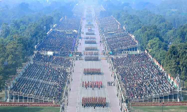 942 कर्मियों को गणतंत्र दिवसः2025 के अवसर पर वीरता और सेवा-पदक से सम्मानित किया गया
