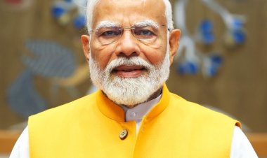 प्रधानमंत्री नरेन्द्र मोदी आज पेरिस रवाना हो रहे हैं