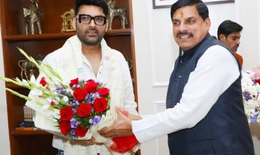 मुख्यमंत्री डॉ. यादव से हास्य कलाकार एवं अभिनेता श्री कपिल शर्मा ने भेंट की