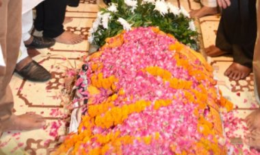रायपुर : राज्यपाल श्री रमेन डेका ने आतंकी हमले मे जान गंवाने वाले श्री मिरानिया को दी श्रद्धांजलि