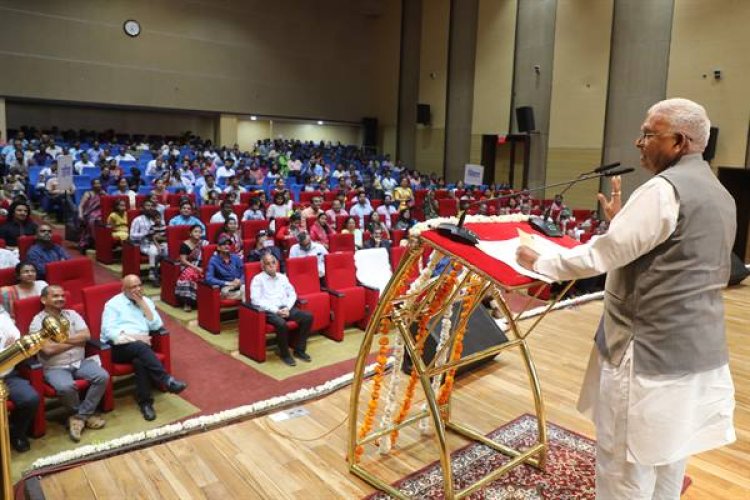 राज्य स्थापना दिवस हमारी मूल पहचान और सम्मान को बढ़ाने का संकल्प दिवस : राज्यपाल श्री पटेल