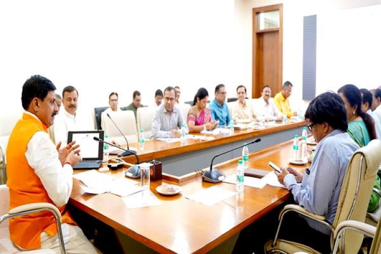 मुख्यमंत्री ने राष्ट्रीय शिक्षा नीति के संदर्भ में नवाचारों के लिए दी बधाई