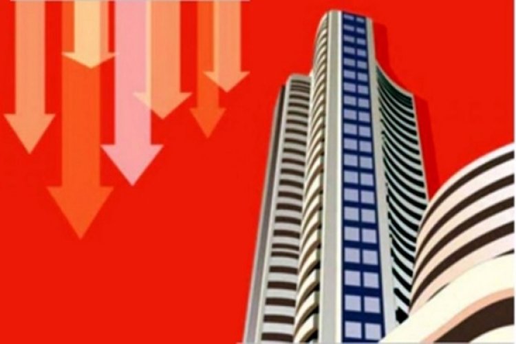 अमरीका के राष्ट्रपति डोनाल्ड ट्रंप ने की नये टैरिफ की घोषणा, दुनियाभर के शेयर बाजारों में तेज गिरावट