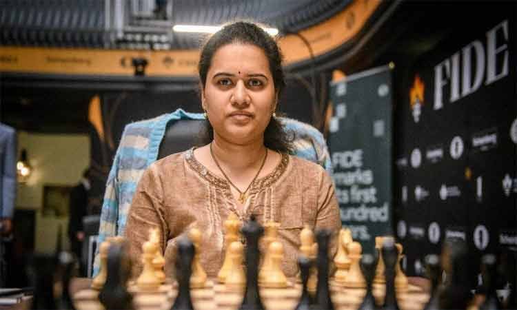 शतरंज: भारतीय ग्रैंडमास्टर कोनेरू हम्पी ने महिला ग्रैंड प्रिक्स के सातवें दौर में चीन की ग्रैंडमास्टर झू जिनर को हराया