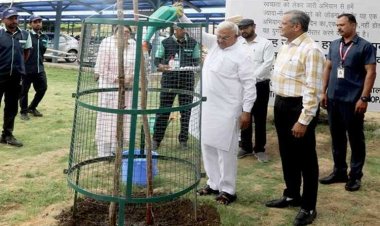 राज्यपाल श्री  पटेल अखिल भारतीय आयुर्विज्ञान संस्थान (एम्स) पहुंचे