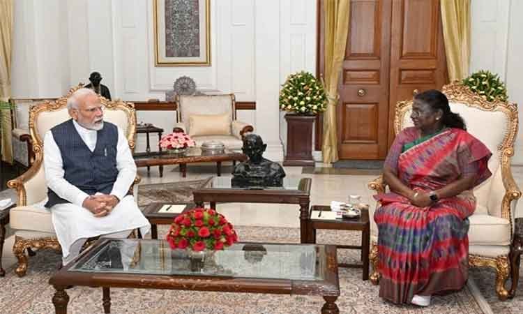 प्रधानमंत्री नरेंद्र मोदी ने राष्ट्रपति द्रौपदी मुर्मु और कैबिनेट को ऑपरेशन के बारे में जानकारी दी