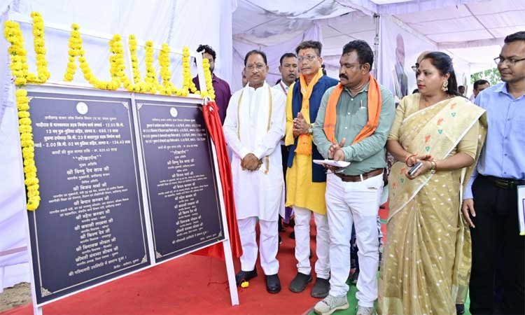 रायपुर : बस्तर के हर कोने तक पहुंचाएंगे विकास का उजाला: मुख्यमंत्री श्री विष्णु देव साय