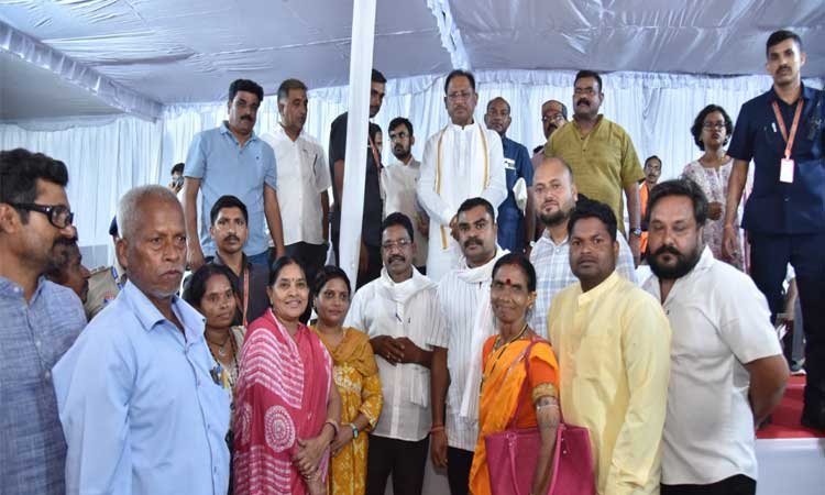 रायपुर : सरकार के कार्यों से प्रदेश में आ रही है खुशहाली : मुख्यमंत्री श्री विष्णु देव साय
