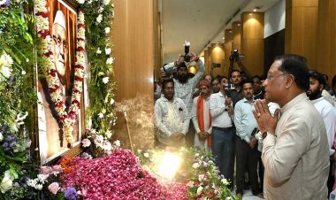 रायपुर : मुख्यमंत्री श्री विष्णु देव साय स्वर्गीय श्री रामजीलाल अग्रवाल के शांति मिलन कार्यक्रम में शामिल हुए