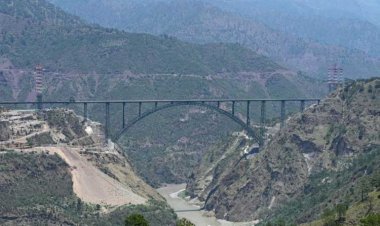 चिनाब पुल में छत्तीसगढ़ की मजबूत पहचान: भिलाई स्टील से बना दुनिया का सबसे ऊंचा रेलवे पुल