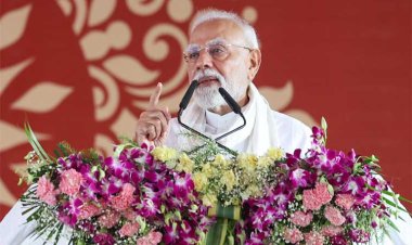 वाराणसी में पीएम मोदी की चेतावनी: आतंकियों को पाताल में भी छुपाया गया तो बचेंगे नहीं, ऑपरेशन सिंदूर की सफलता महादेव को समर्पित