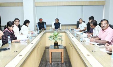 रायपुर : हिंसक वन्यप्राणियों द्वारा जनहानि, फसल हानि के प्रकरणों का संवेदनशीलता से करें निराकरण : मुख्यमंत्री श्री विष्णु देव साय