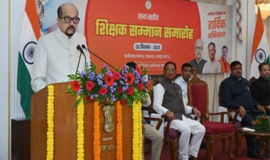 रायपुर : शिक्षक अपने विद्यार्थियों के लिए रोल मॉडल होता है: राज्यपाल श्री रमेन डेका