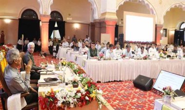 कलेक्टर्स जन कल्याणकारी योजना और विकास कार्यों के प्रचार में करें सहयोग : मुख्य सचिव श्री जैन