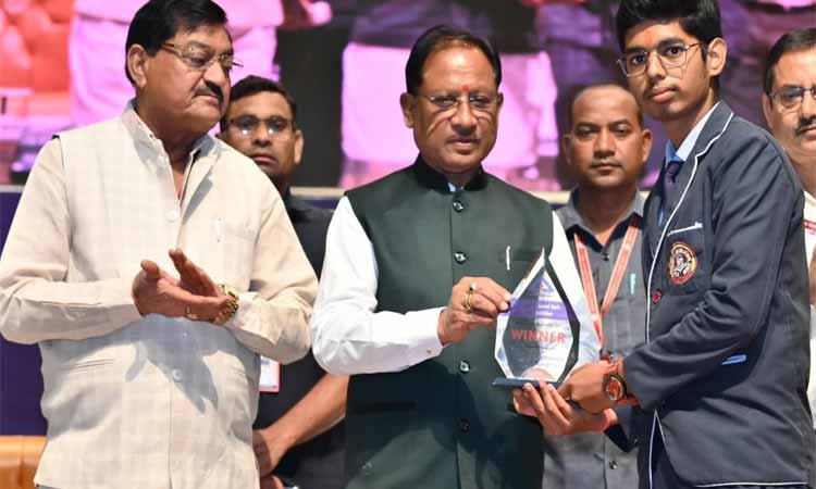 रायपुर : गुणवत्ता और मानक ही आत्मनिर्भर भारत की पहचान — मुख्यमंत्री श्री विष्णु देव साय