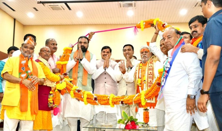 'जब भी मौका मिला कांग्रेस-विपक्ष ने बिहार को अपमानित किया..,' राहुल गांधी पर जमकर बरसे सीएम डॉ. मोहन, जानें क्या कहा?