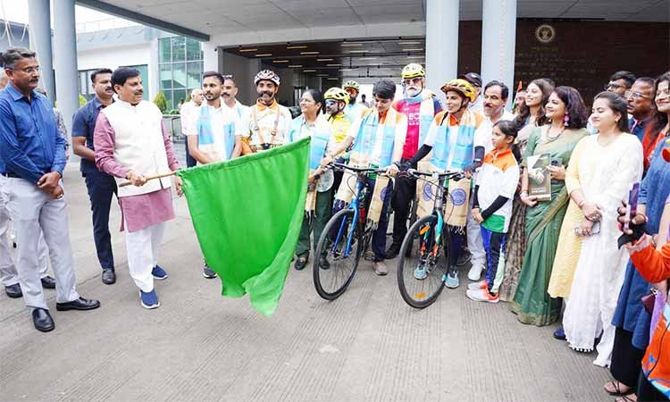 मुख्यमंत्री डॉ. मोहन यादव ने ‘पेडल टू प्लांट – नया भारत, हरा भारत’ अभियान को हरी झंडी दिखाकर किया शुभारंभ