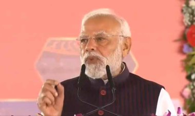 छत्तीसगढ़ दौरे पर पीएम मोदी ने की ‘दिल की बात’ और ‘शांति शिखर’ का उद्घाटन