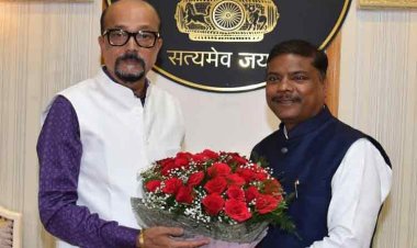 रायपुर : राज्यपाल श्री डेका से वन मंत्री श्री केदार कश्यप ने की सौजन्य भेंट