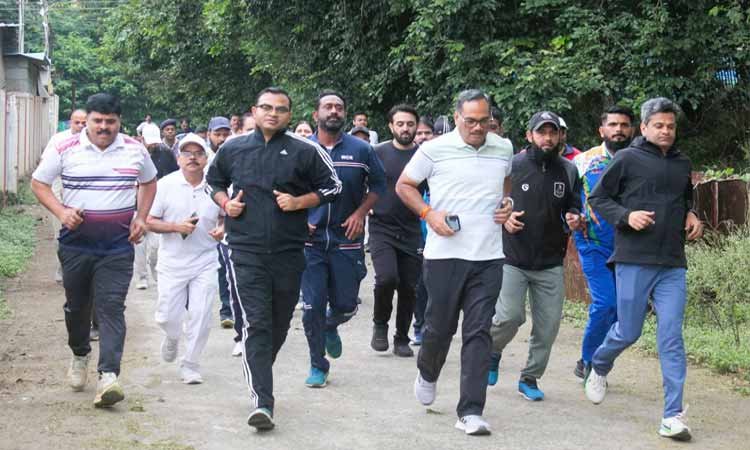 पश्चिम मध्य रेलवे, भोपाल मंडल में राष्ट्रीय एकता दिवस पर डीआरएम ने दिलाई शपथ और रन फॉर यूनिटी को दिखाई हरी झंडी