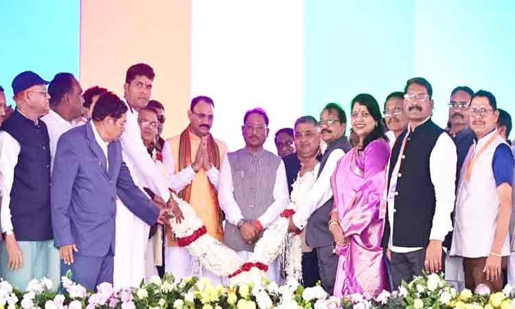 रायपुर : कल्चुरी कलार समाज के सम्मेलन में शामिल हुए मुख्यमंत्री